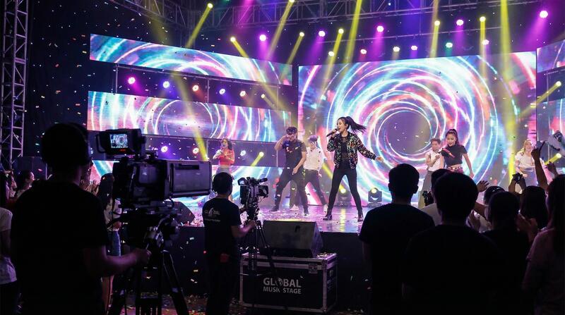 我爱搞精选视频：音乐现场演出